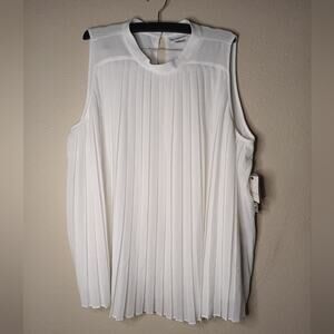 Liz Claiborne Top Blouse Sleeveless White Pleated Femme Flowy NEW